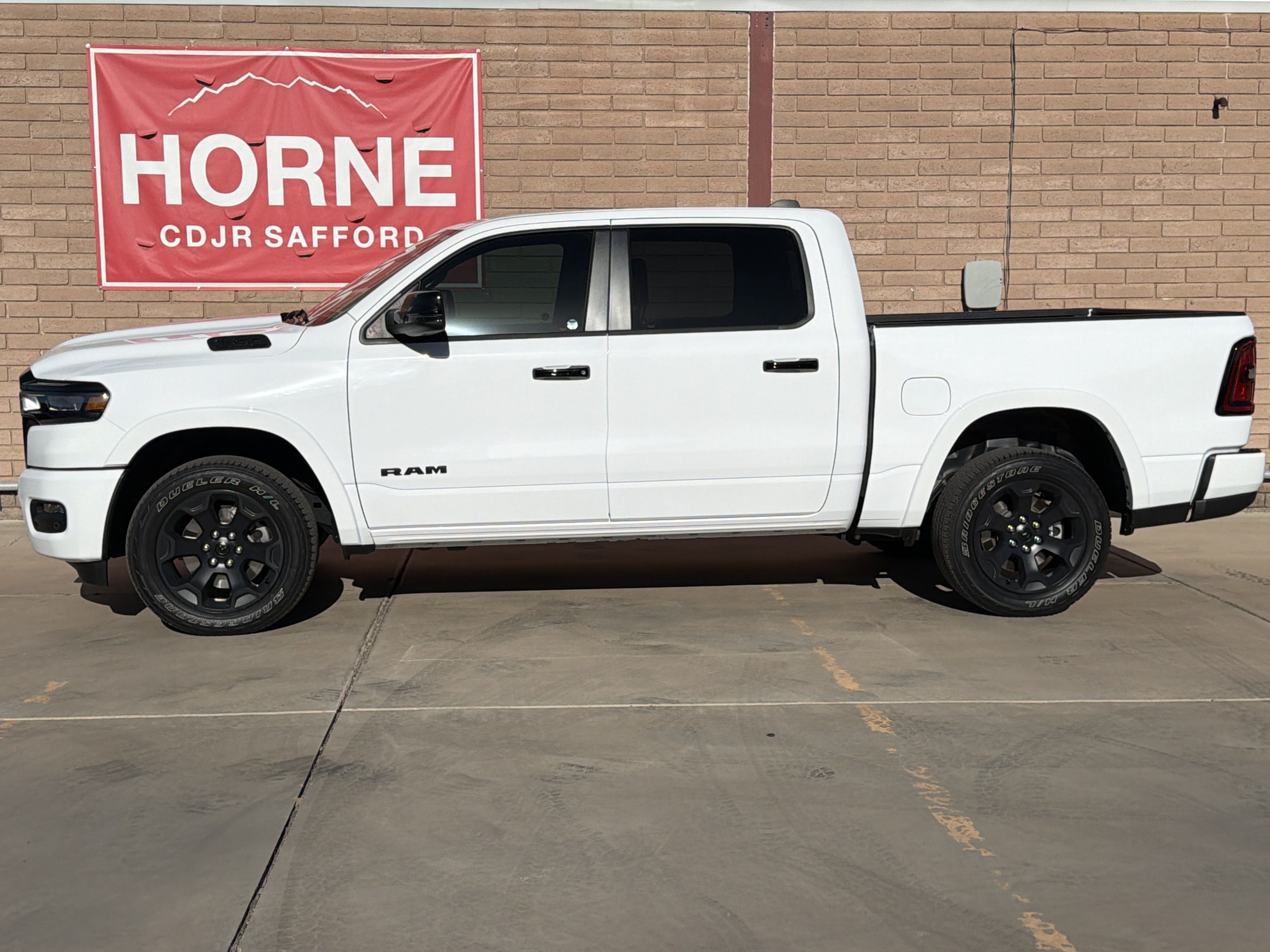 Used 2025 RAM 1500 Big Horn AWD/4WD image 2