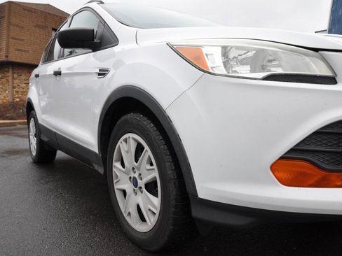 Used 2016 Ford Escape S image 6