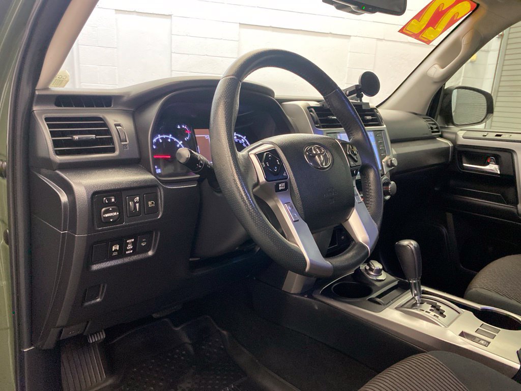 Used 2022 Toyota 4Runner Trail Special Edition AWD/4WD image 18