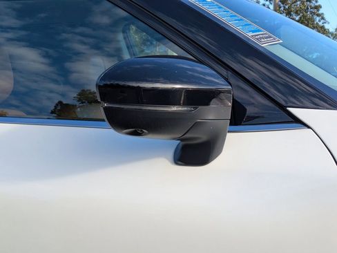 Used 2022 Nissan Pathfinder Platinum AWD/4WD image 12