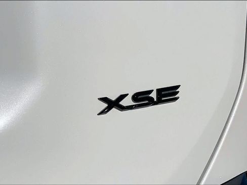 Used 2026 Toyota RAV4 XSE w/ Weather Package AWD/4WD image 10