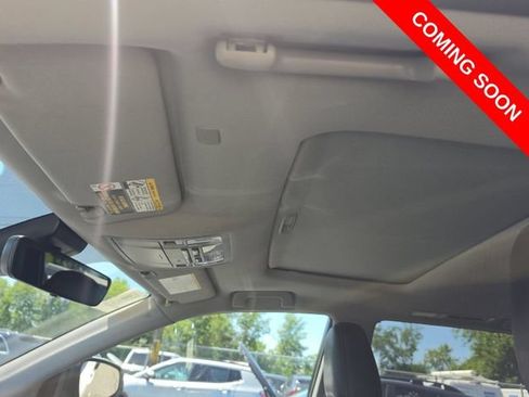 Used 2018 Toyota Highlander XLE AWD/4WD image 6