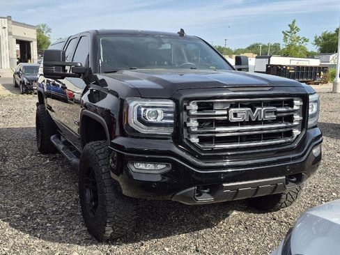 Used 2017 GMC Sierra 1500 SLT AWD/4WD image 2