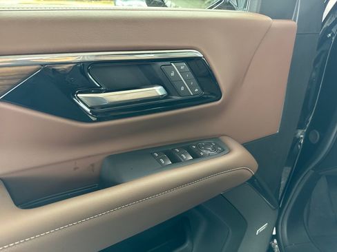 New 2026 Chevrolet Tahoe High Country image 13