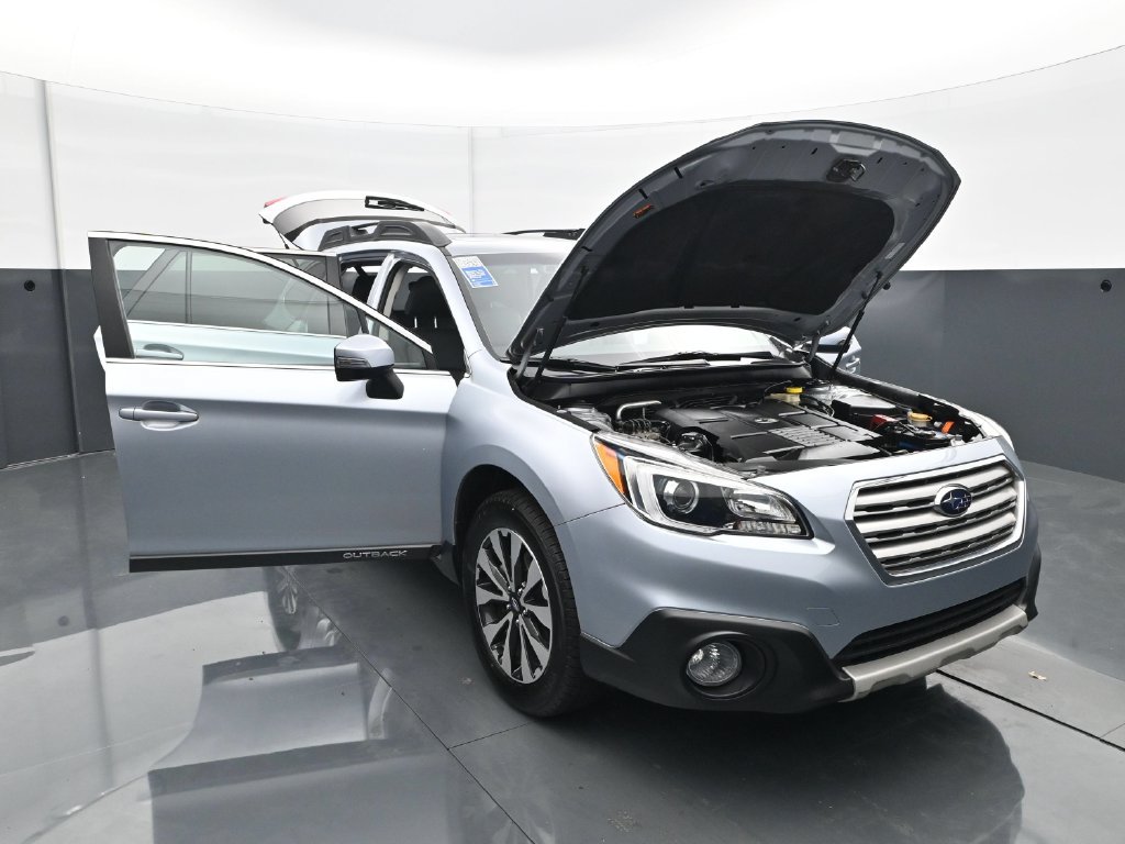 Used 2017 Subaru Outback 3.6R Limited AWD/4WD image 38