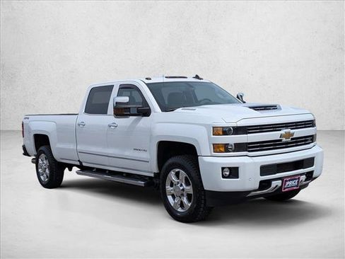 Used 2019 Chevrolet Silverado 2500 LTZ w/ Duramax Plus Package AWD/4WD image 3
