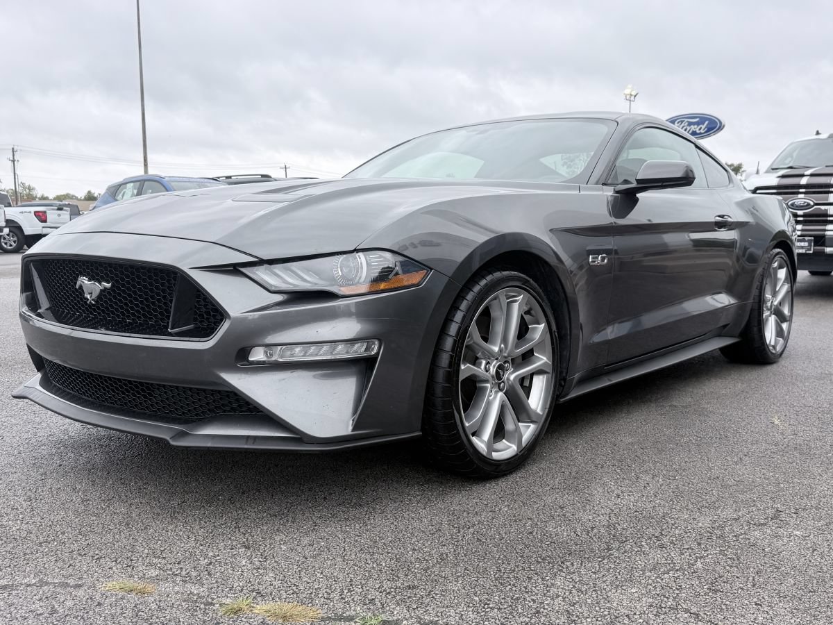 Used 2018 Ford Mustang GT Premium RWD image 1