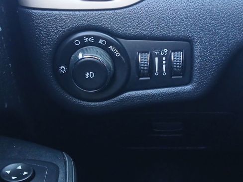 Used 2016 Jeep Cherokee High Altitude w/ Technology Group image 11