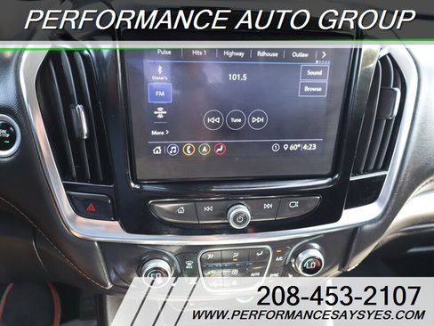 Used 2021 Chevrolet Traverse RS image 27