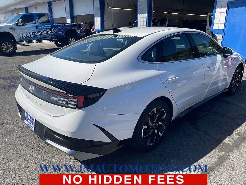 Used 2024 Hyundai Sonata SEL FWD image 4