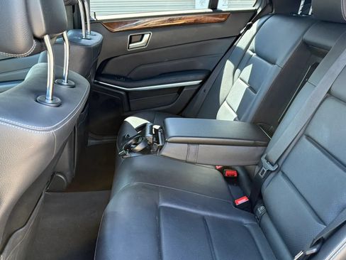 Used 2016 Mercedes-Benz E 350 Sedan w/ Premium Package image 11
