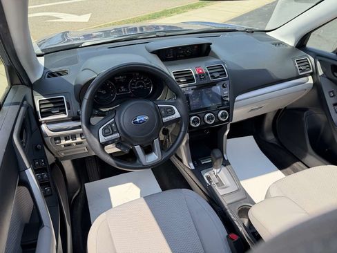 Used 2018 Subaru Forester 2.5i Premium AWD/4WD image 12