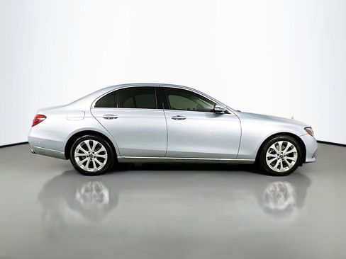 Used 2018 Mercedes-Benz E 300 image 9