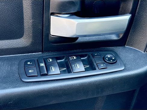 Used 2019 RAM 2500 Tradesman image 18