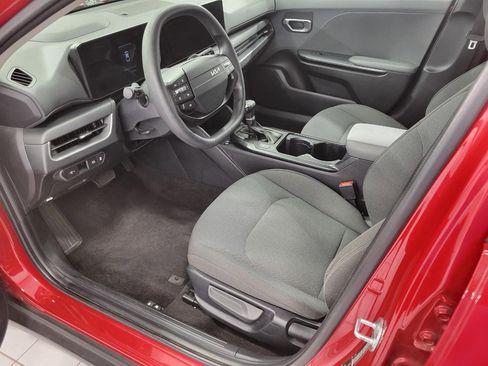Used 2025 Kia K4 FWD image 9