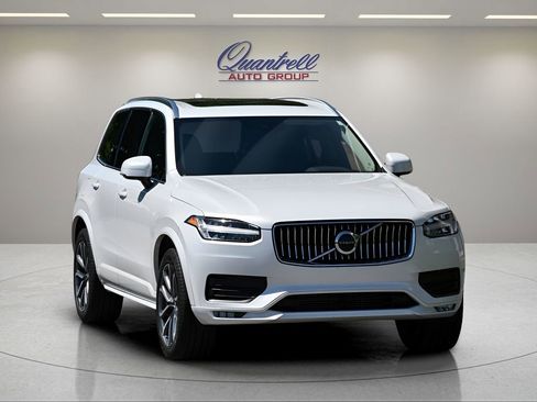 Used 2020 Volvo XC90 T6 Momentum w/ Protection Package Premier AWD/4WD image 2