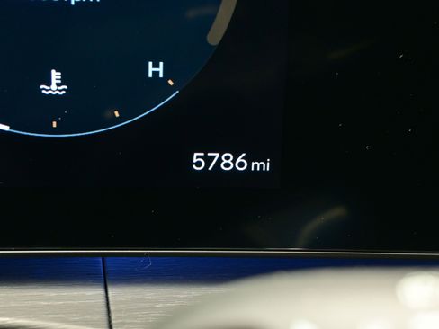 Used 2025 Hyundai Santa Fe Limited image 28