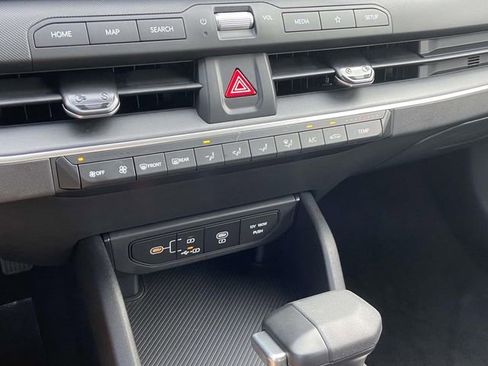 New 2026 Kia K4 FWD image 19