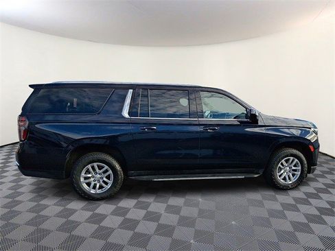 Certified 2023 Chevrolet Suburban LT image 10