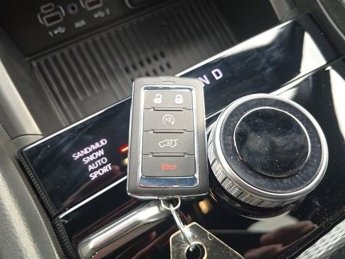 New 2026 Jeep Grand Cherokee Laredo image 31