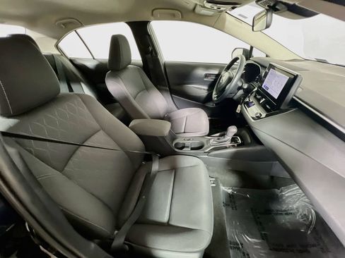 Certified 2025 Toyota Corolla LE FWD image 23