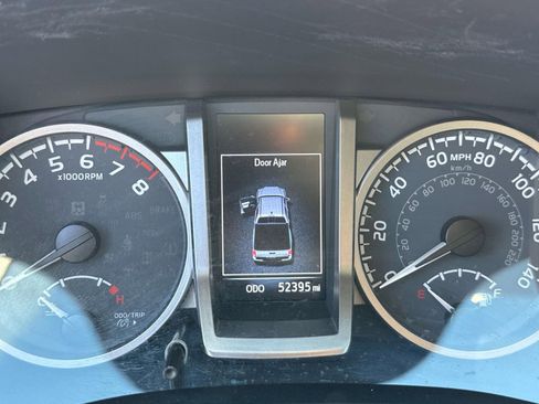 Used 2023 Toyota Tacoma SR5 image 10