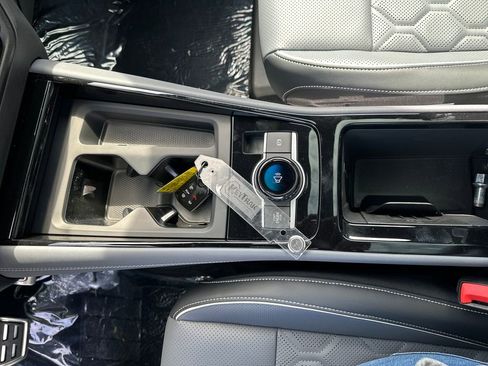 New 2026 Volkswagen Tiguan SEL R-Line image 13