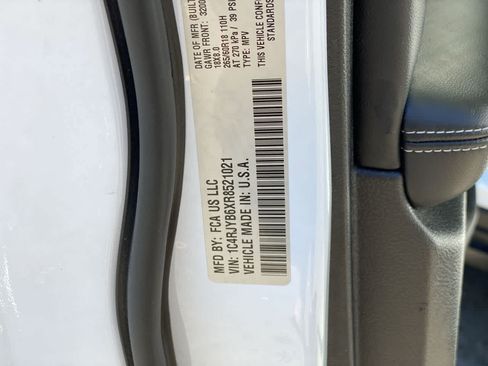 Used 2024 Jeep Grand Cherokee Limited 4xe AWD/4WD image 29