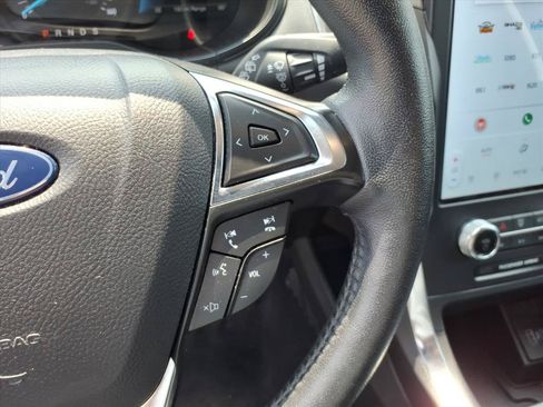 Used 2024 Ford Edge Titanium AWD/4WD image 32