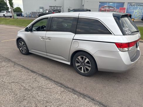 Used 2015 Honda Odyssey Touring image 9