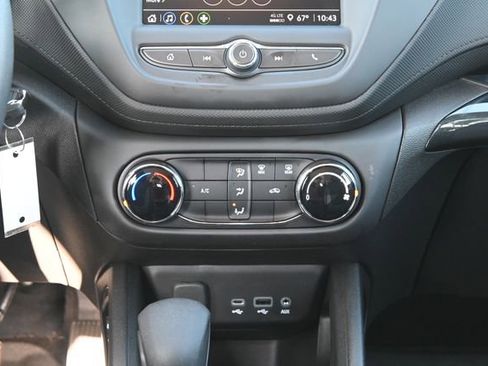 Used 2023 Chevrolet TrailBlazer LS image 18