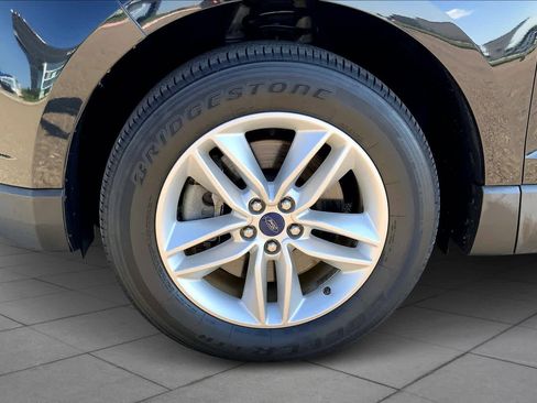 Used 2016 Ford Edge SEL w/ Equipment Group 201A image 10