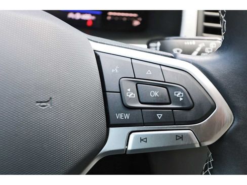 Used 2022 Volkswagen Atlas SE FWD image 17