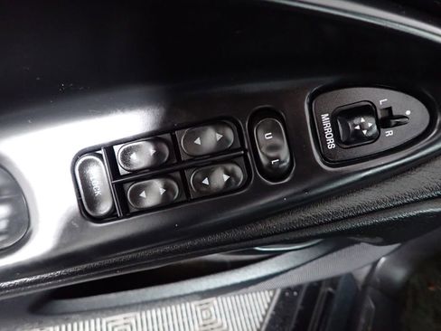 Used 1994 Ford Mustang GT image 19