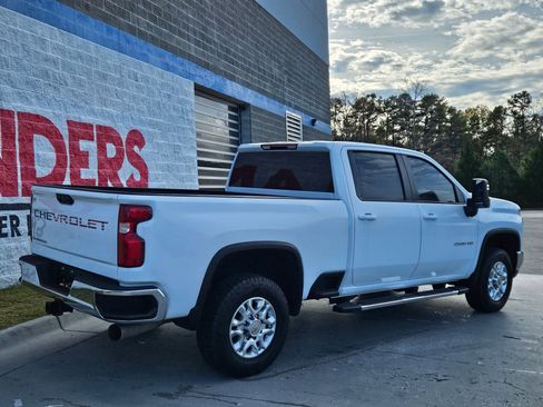 Used 2024 Chevrolet Silverado 2500 LT image 7