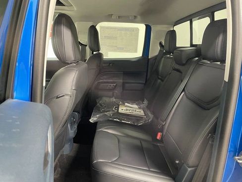 New 2025 Ford Maverick Lariat w/ Black Appearance Package image 21