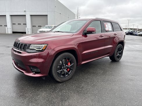 Used 2021 Jeep Grand Cherokee SRT image 5
