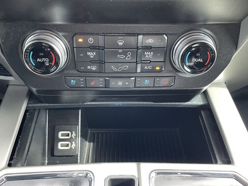 Used 2020 Ford F150 Lariat w/ Equipment Group 502A Luxury image 28