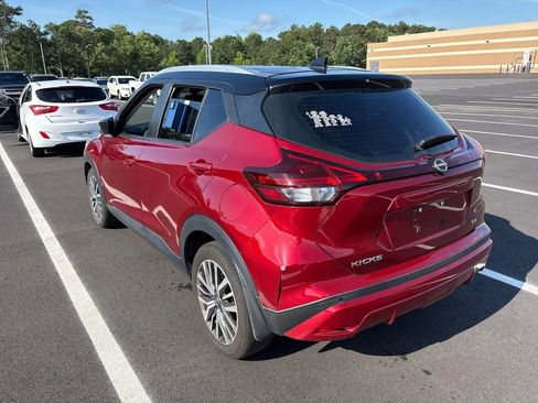 Used 2023 Nissan Kicks SV FWD image 6