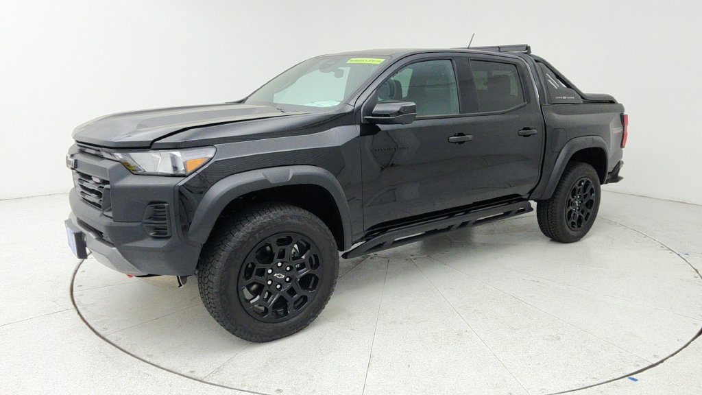 New 2026 Chevrolet Colorado Trail Boss AWD/4WD image 3