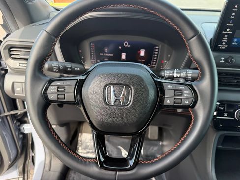 Certified 2026 Honda Pilot Sport image 15