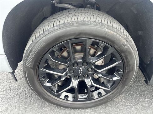 Certified 2024 Chevrolet Silverado 1500 RST AWD/4WD image 32