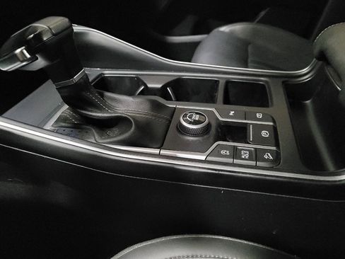 Used 2024 Kia Sorento S w/ Panoramic Sunroof Package FWD image 26