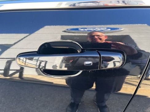 Used 2024 Chevrolet Equinox LT image 17