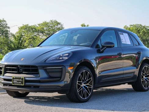Certified 2026 Porsche Macan Turbo AWD/4WD image 31