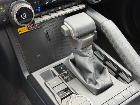 New 2026 Toyota 4Runner Limited AWD/4WD image 15
