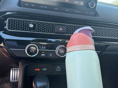 Used 2023 Honda Civic Sport image 4