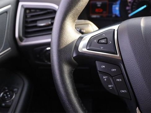 Certified 2024 Ford Edge SEL image 11