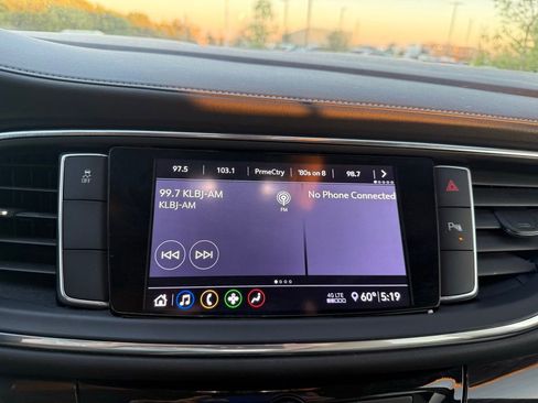 Used 2021 Buick Enclave Essence w/ Sport Touring Edition image 16