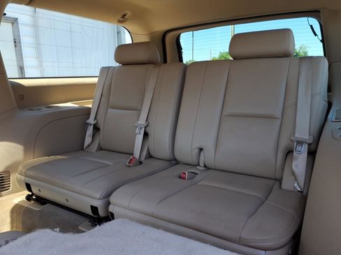 Used 2013 GMC Yukon XL Denali AWD/4WD image 16